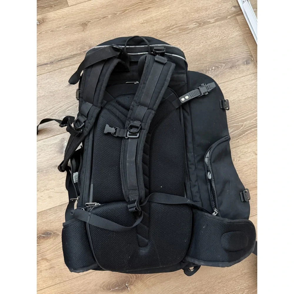 Rome SDS Snowboard Ski Backpack Travel Bag Black 22
